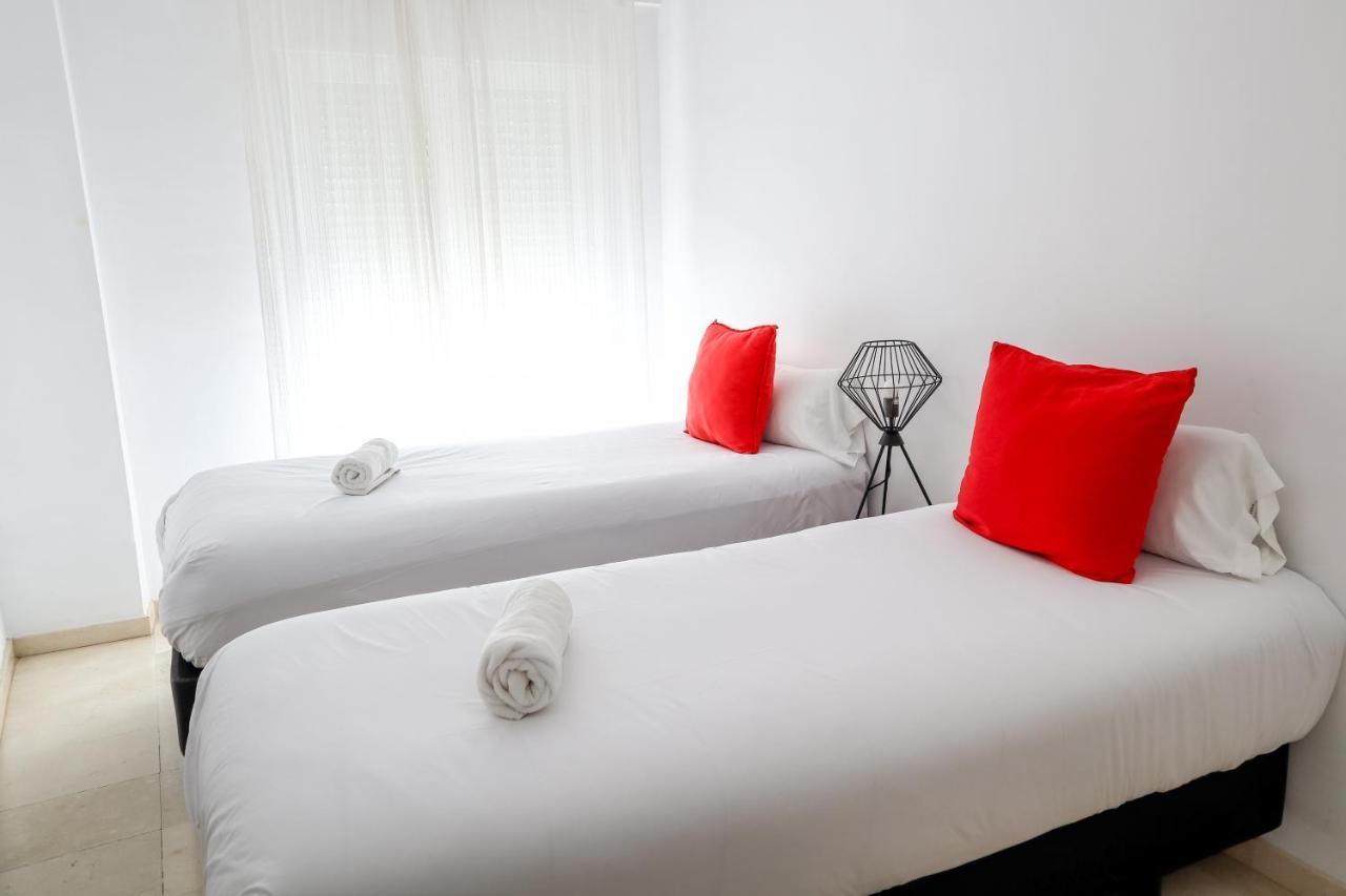 Urban Colours Sauceda VII Apartment Seville Luaran gambar